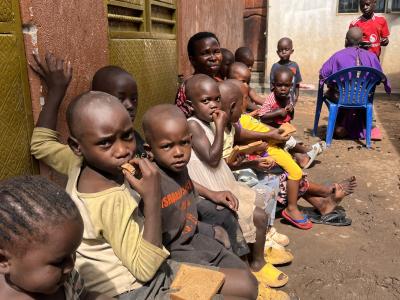 Together we can make difference .consider making a donation to help feed a kid today